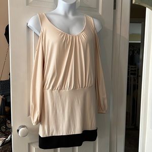 Susana Monaco spectacular cold shoulder dress